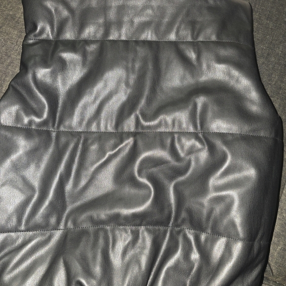 Kensie Girl Black Puffer Vest - Picture 3 of 10